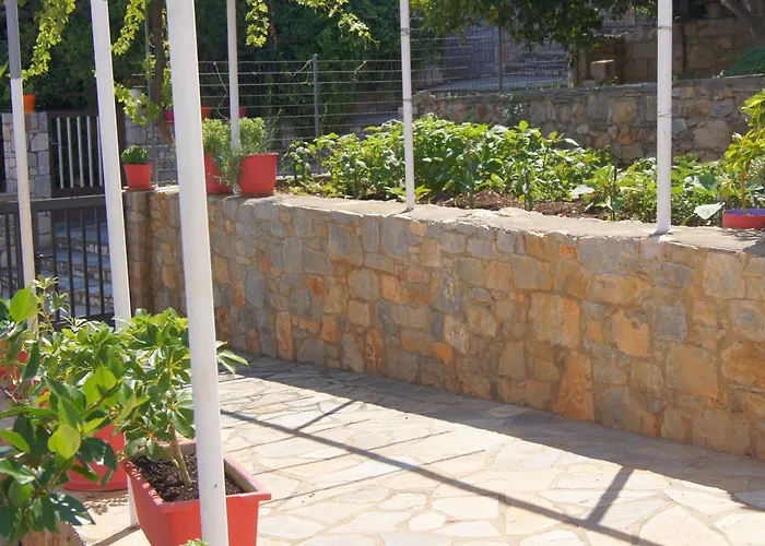 Maria 's Little House Patitiri